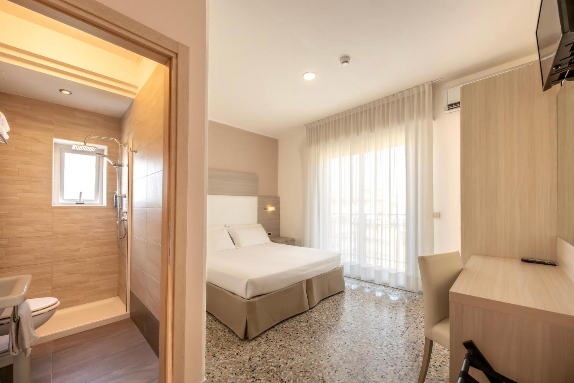 Hotel Atenea Golden Star Caorle Extérieur photo