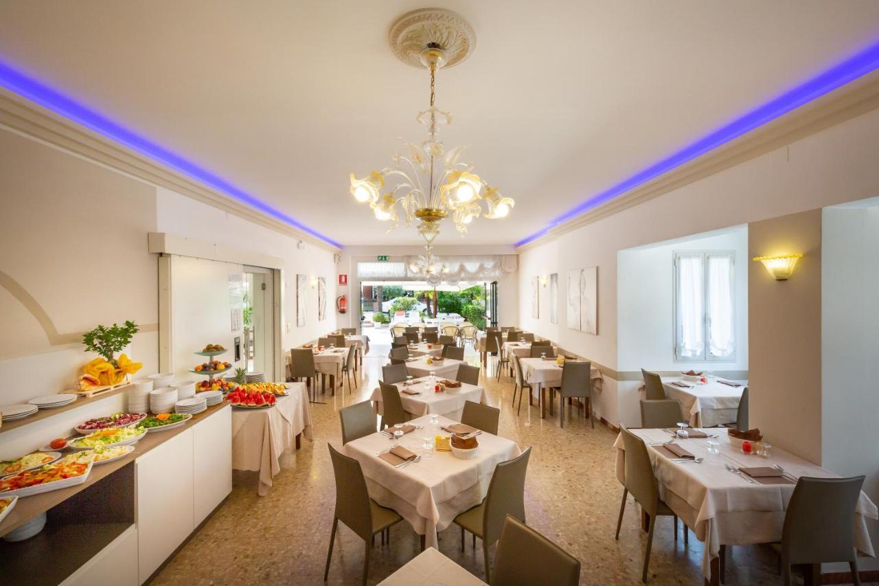 Hotel Atenea Golden Star Caorle Extérieur photo